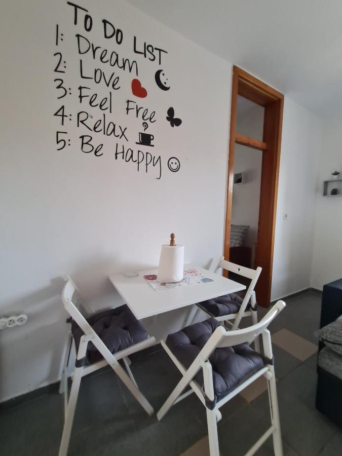 Apartmani Bellevue Vir Εξωτερικό φωτογραφία